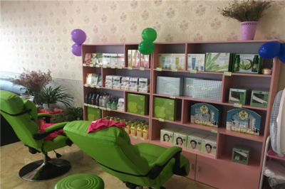 開化妝品店好嗎？小資生活領(lǐng)銜美妝市場新格局下的生活美容服務(wù)